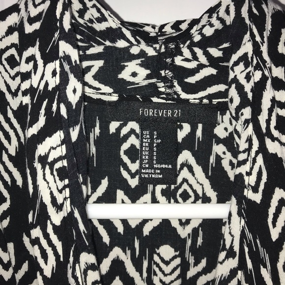 Romper - Picture 2 of 4